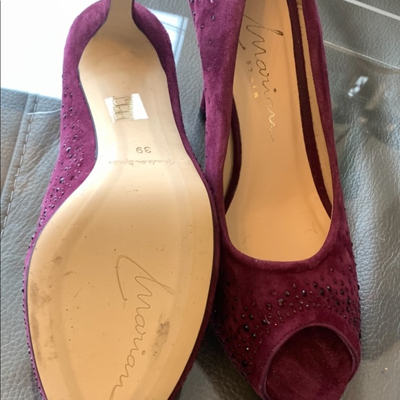 Stunning Cranberry Red Suede Shoes - Picture 4 of 5